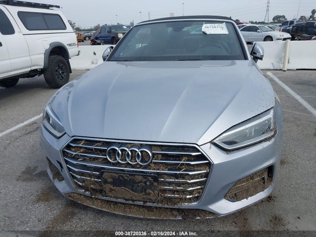 WAUYNGF50JN012697 Audi A5 2.0t Premium