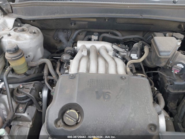 2009 HYUNDAI SANTA FE GLS VIN: 5NMSG13D19H279089