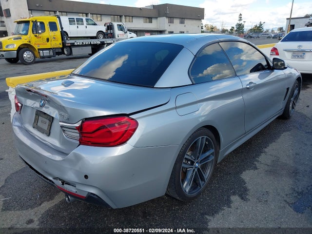 WBA4Z5C5XJEA32907 BMW 440I