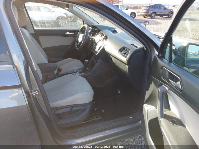 3VV0B7AX7JM123731 Volkswagen Tiguan 2.0t S