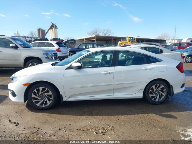 Honda CIVIC EX 2018 19XFC2F72JE019384 Image 15