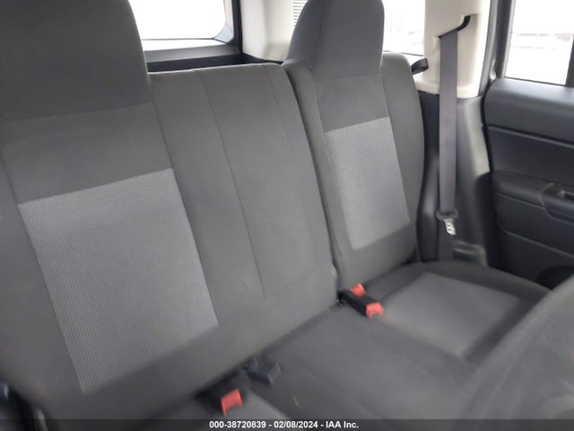 1C4NJRBBXHD105638 Jeep Patriot Sport 4x4