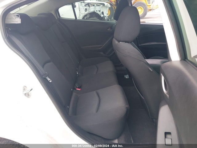 3MZBM1U70FM134715 Mazda Mazda3 I Sport