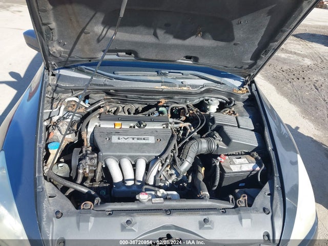 2005 HONDA ACCORD 2.4 LX VIN: 1HGCM56435A128552