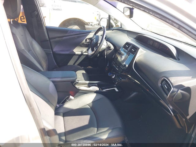 Toyota Prius Four 2016 JTDKARFU4G3026422 Image 5