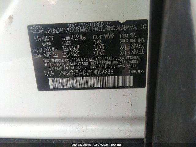 2019 HYUNDAI SANTA FE SE VIN: 5NMS23AD2KH096836