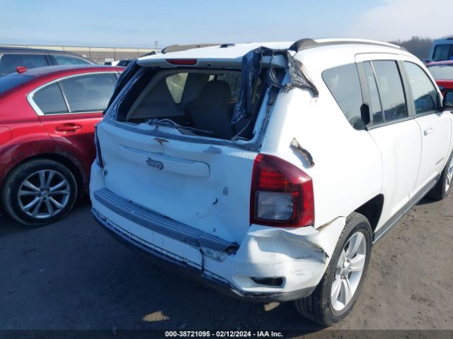 1C4NJCBB5GD590217 Jeep Compass Sport