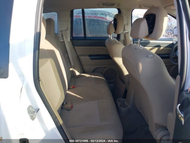 1C4NJCBB5GD590217 Jeep Compass Sport