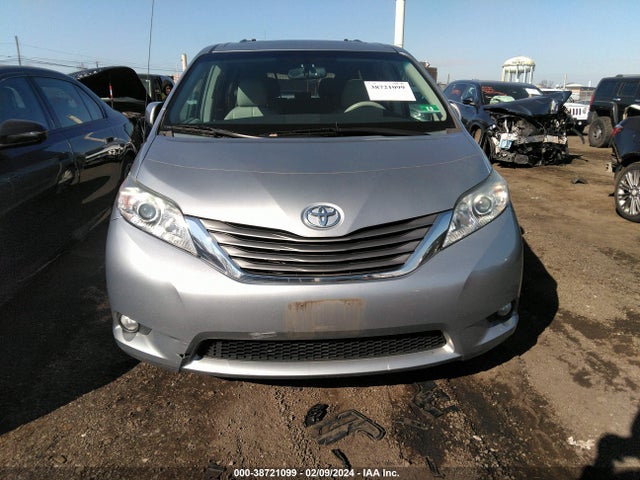 2014 TOYOTA SIENNA XLE 7 PASSENGER VIN: 5TDDK3DC4ES071806