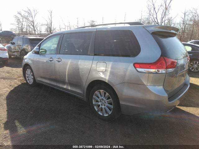 2014 TOYOTA SIENNA XLE 7 PASSENGER VIN: 5TDDK3DC4ES071806