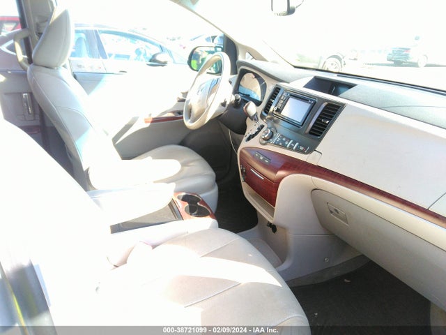 2014 TOYOTA SIENNA XLE 7 PASSENGER VIN: 5TDDK3DC4ES071806