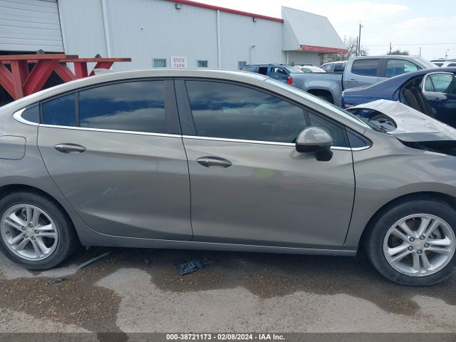 Chevrolet Cruze Lt Auto 2018 1G1BE5SMXJ7242027 Image 13