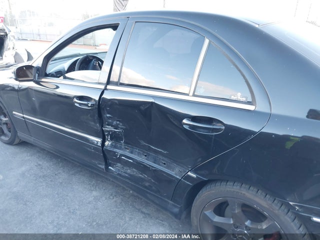 2007 MERCEDES-BENZ C 230 SPORT VIN: WDBRF52H67A950470