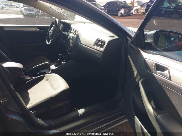 3VW2B7AJ7HM341047 Volkswagen Jetta 1.4t S