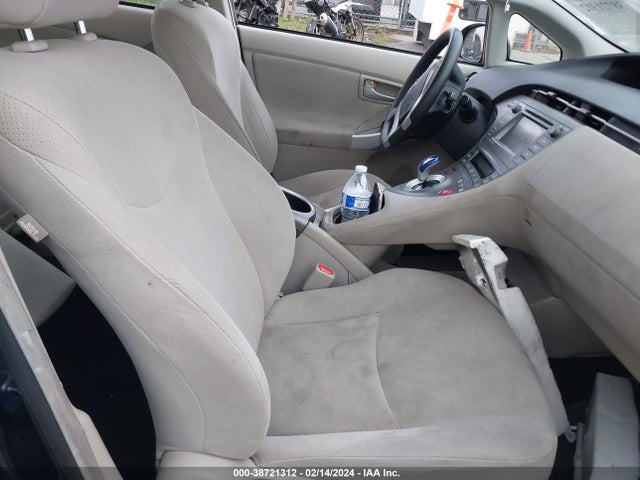Toyota Prius Three 2015 JTDKN3DU1F0438429 Image 5