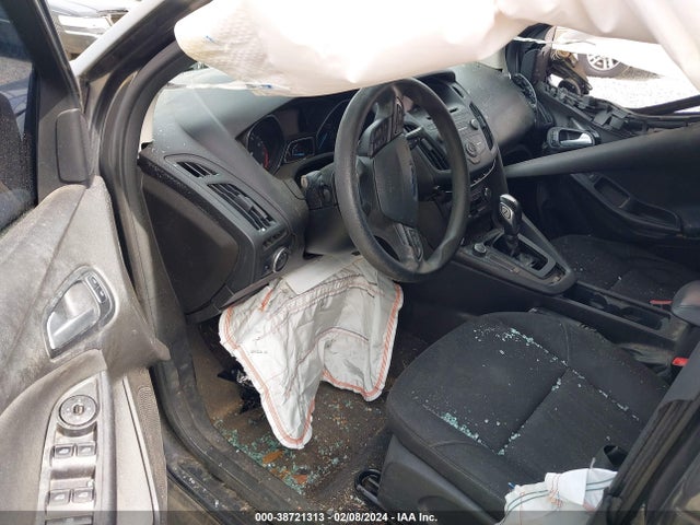 Ford FOCUS SE 2016 1FADP3F27GL393369 Image 5