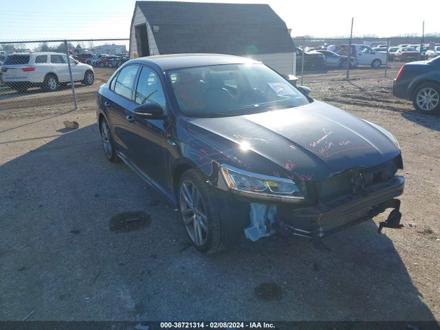2018 VOLKSWAGEN PASSAT 2.0T R-LINE/2.0T S VIN: 1VWAA7A30JC008552