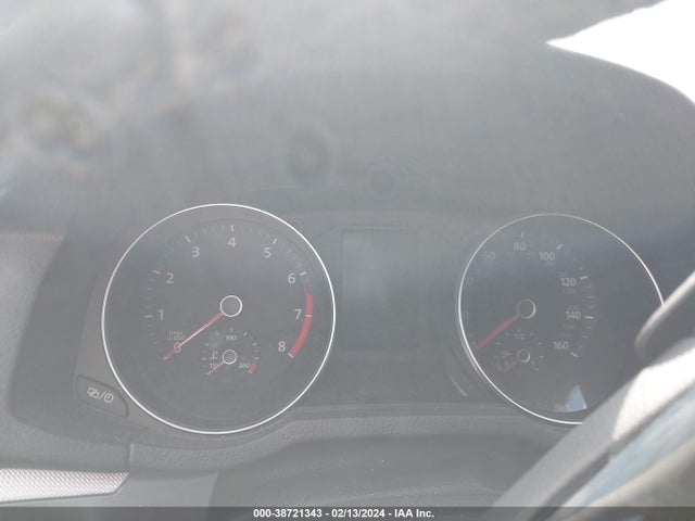 1VWDT7A39HC052132 Volkswagen Passat 1.8t R-line
