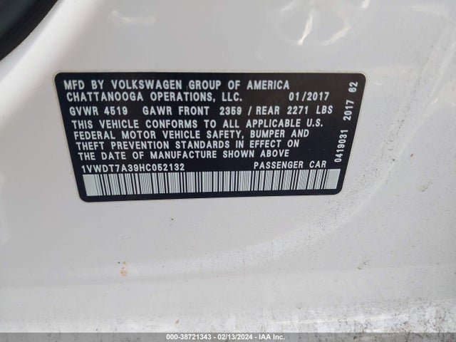 1VWDT7A39HC052132 Volkswagen Passat 1.8t R-line