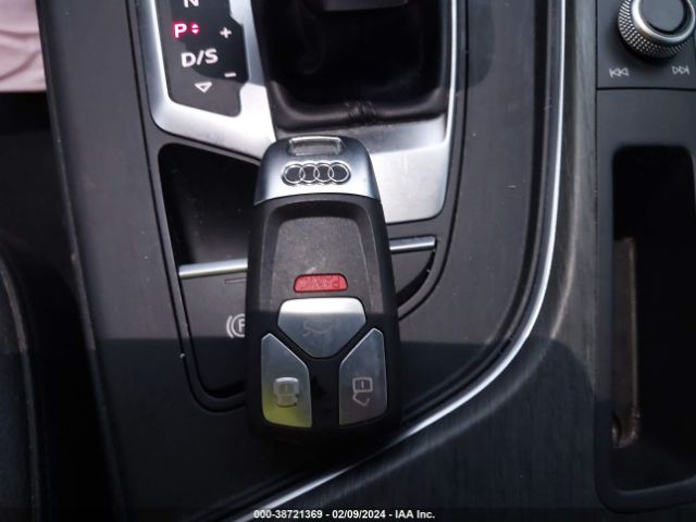 WAUKMAF49JN010802 Audi A4 2.0t Tech Ultra Premium/2.0t Ultra Premium