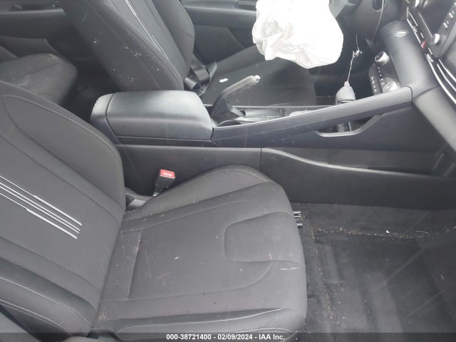 Hyundai ELANTRA SEL 2022 5NPLM4AG5NH063383 Image 5