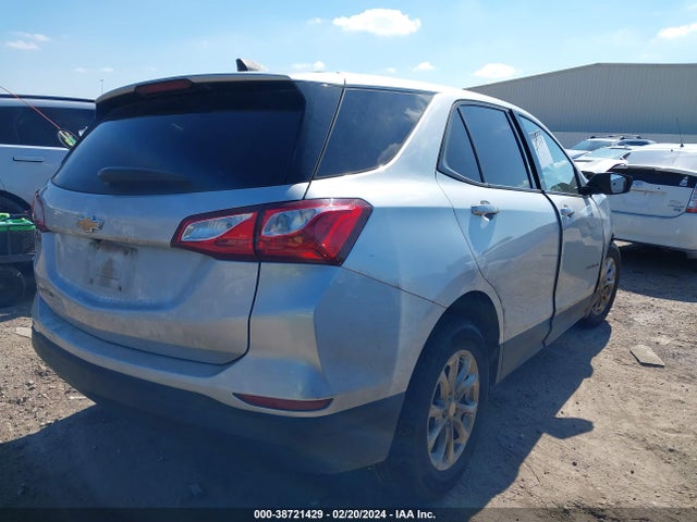 Chevrolet EQUINOX LS 2019 3GNAXHEV1KS541662 Image 4