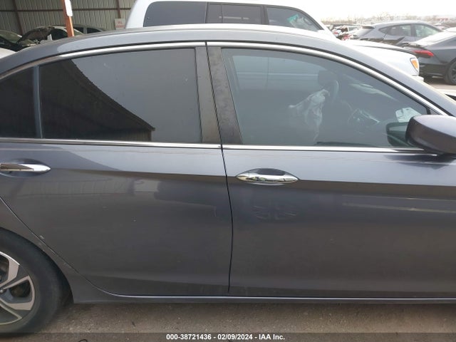 Honda ACCORD LX 2017 1HGCR2F32HA074950 Image 13