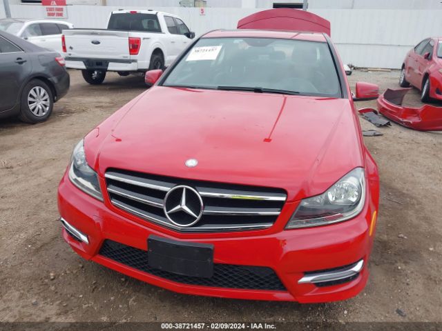 WDDGF4HB3EA947163 Mercedes-Benz C 250 Luxury/sport