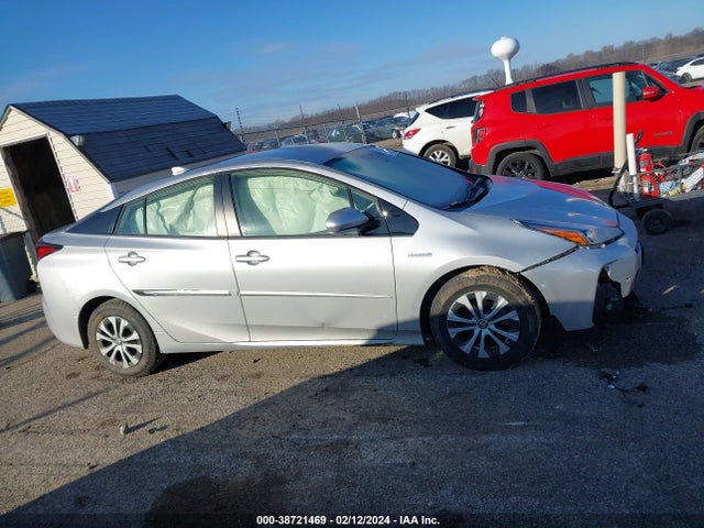 Toyota PRIUS XLE 2019 JTDL9RFU0K3000258 Image 12