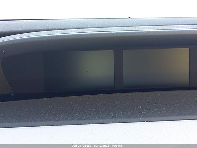 Toyota PRIUS XLE 2019 JTDL9RFU0K3000258 Image 14