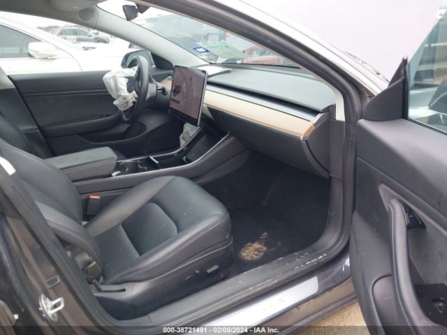5YJ3E1EB9JF132756 Tesla Model 3 Long Range/performance