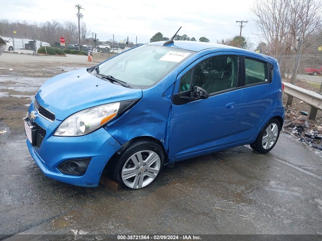 Chevrolet Spark 1lt Cvt 2015 KL8CD6S93FC738228 Image 2