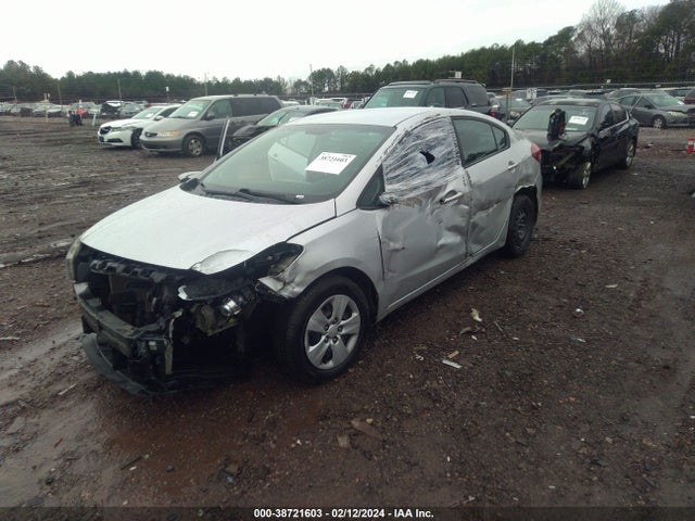 KIA FORTE LX 2017 3KPFK4A76HE121013 Image 2