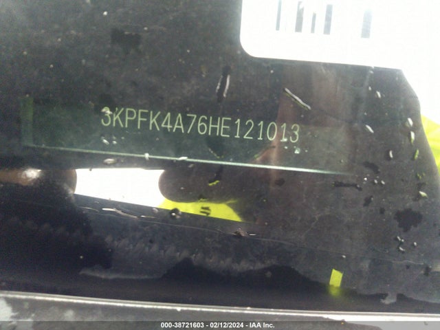 KIA FORTE LX 2017 3KPFK4A76HE121013 Image 9