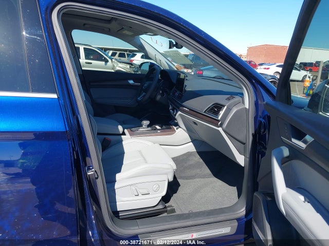WA1EAAFY8R2003570 Audi Q5 Premium Plus 45 Tfsi S Line Quattro