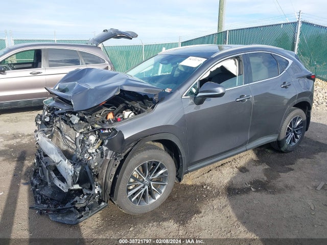 2T2AKCEZ5NC006604 Lexus NX 350H