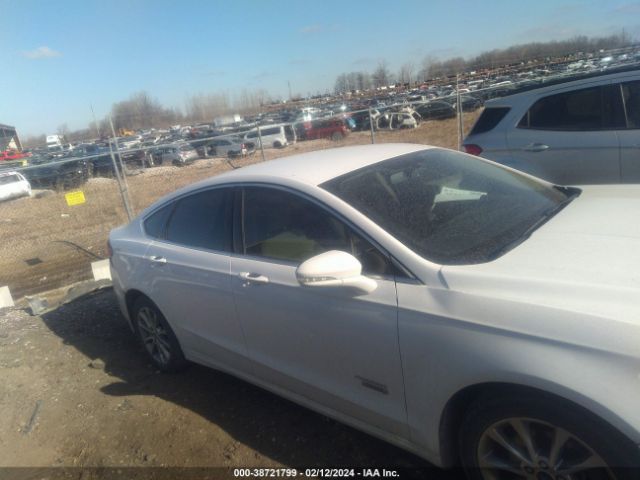 3FA6P0PU2HR153186 Ford Fusion Energi Se Luxury