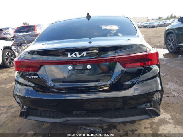 3KPF24AD5PE653518 KIA Forte Lxs