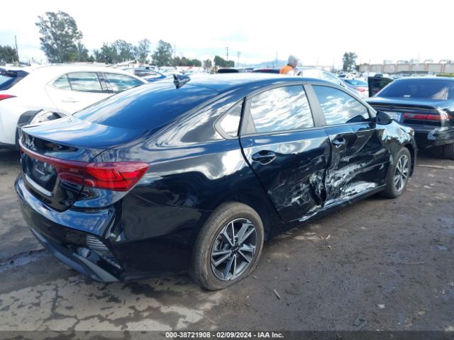 3KPF24AD5PE653518 KIA Forte Lxs