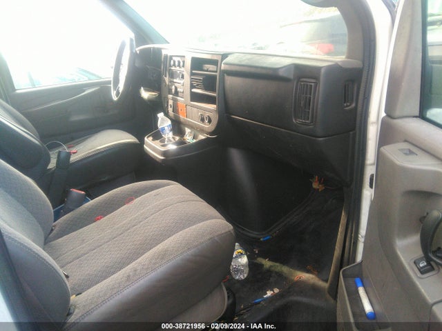 Chevrolet Express 2500 Work Van 2014 1GCWGGBA9E1127528 Image 5