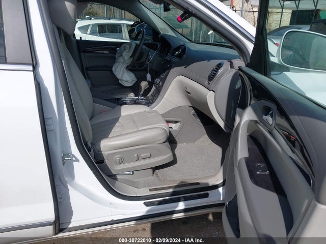 Buick Enclave Leather 2016 5GAKRBKD3GJ305931 Image 5