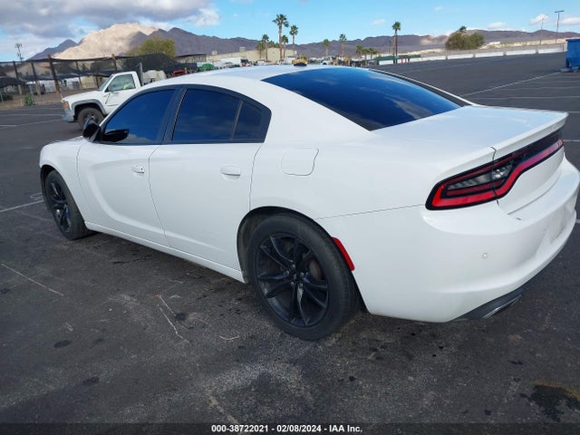 2C3CDXBGXJH185146 Dodge Charger Sxt Rwd
