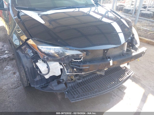 Toyota COROLLA LE 2018 2T1BURHE8JC985592 Image 17
