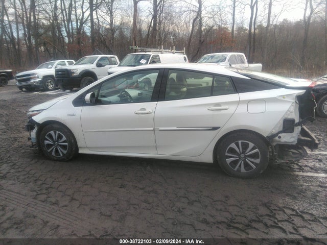 Toyota Prius Prime Plus 2017 JTDKARFP6H3023680 Image 14