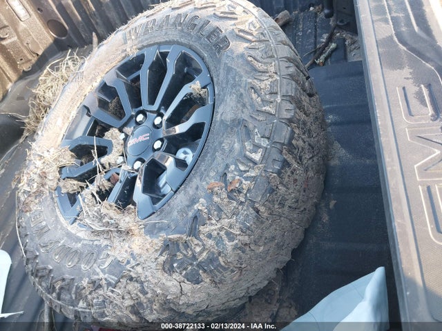 GMC Sierra 1500 4wd  Short Box At4x 2023 3GTUUFEL7PG353885 Image 12