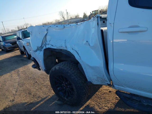 GMC Sierra 1500 4wd  Short Box At4x 2023 3GTUUFEL7PG353885 Image 22