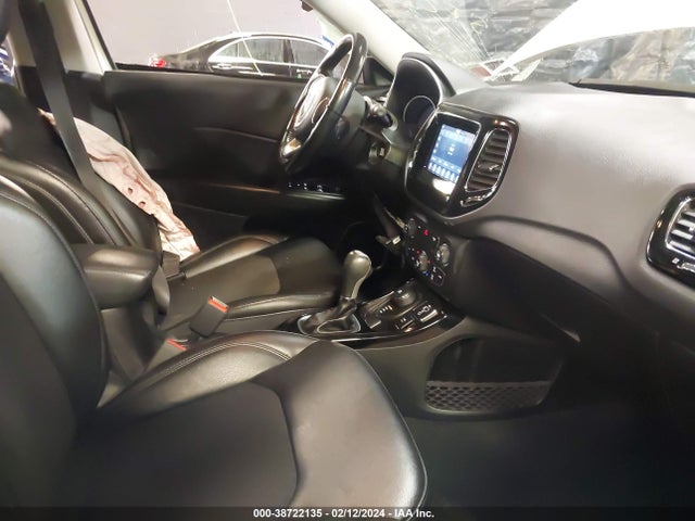 3C4NJDBBXLT173346 Jeep Compass Altitude 4x4