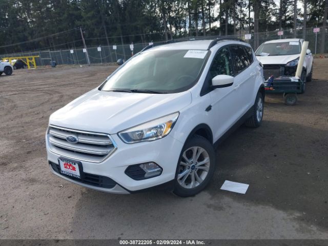 1FMCU9GD7JUB17353 Ford ESCAPE SE