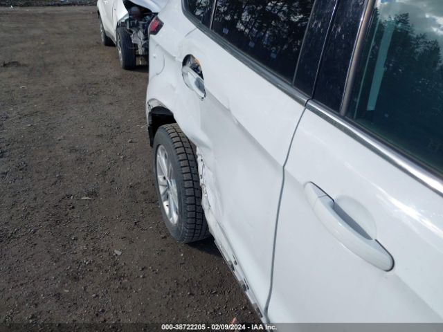 1FMCU9GD7JUB17353 Ford ESCAPE SE