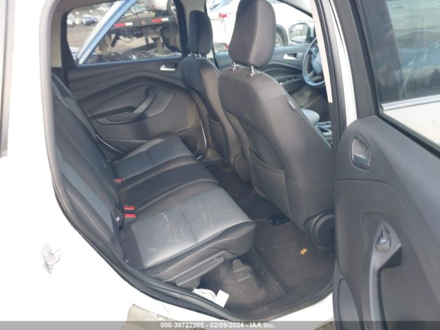 1FMCU9GD7JUB17353 Ford ESCAPE SE